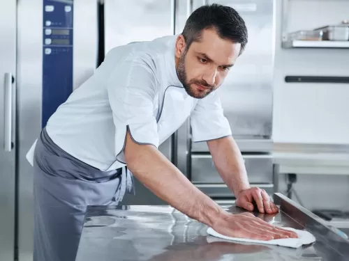 Paslanmaz Çelik Mutfak Ekipmanlarının Ömrünü Uzatacak Temizlik ve Bakım Sırları